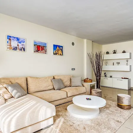 Cortijo Del Mar - Coral Nest By Interhome * Estepona